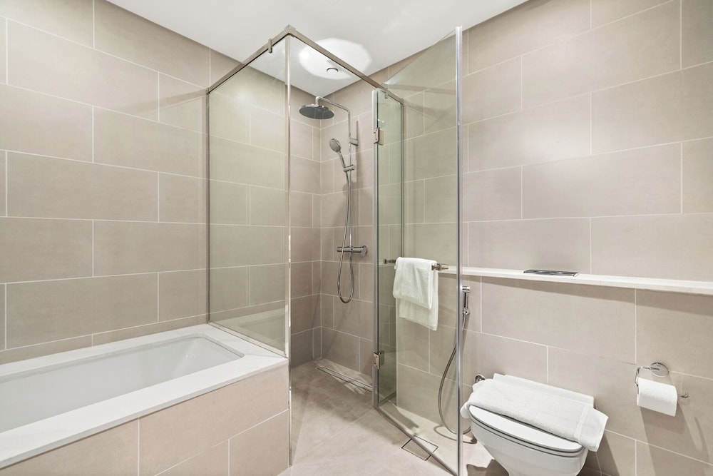 2BR Apartment Near Downtown Dubai Mall