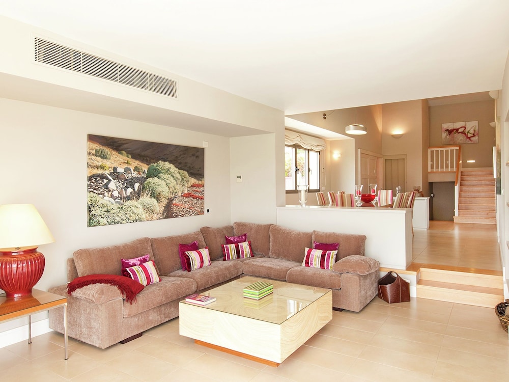 Luxurious Villa in Canary Islands Close to the Seabeach photo 5