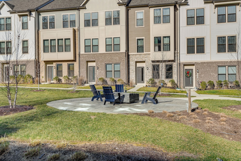19 Mi to Baltimore: Townhome in Maryland City