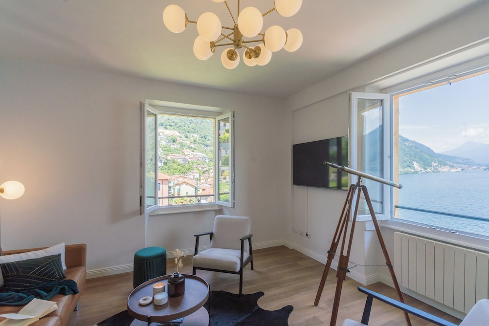 Lakeview Apartments by Rent all Como