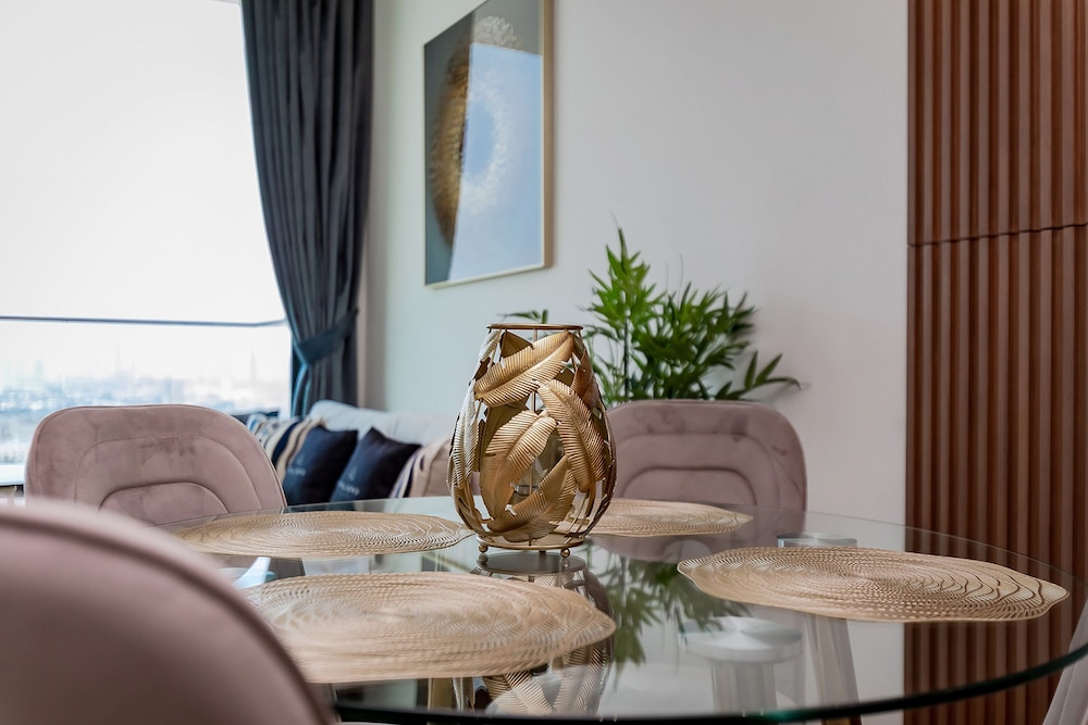 Luxury 1BR at Binghatti Onyx JVC