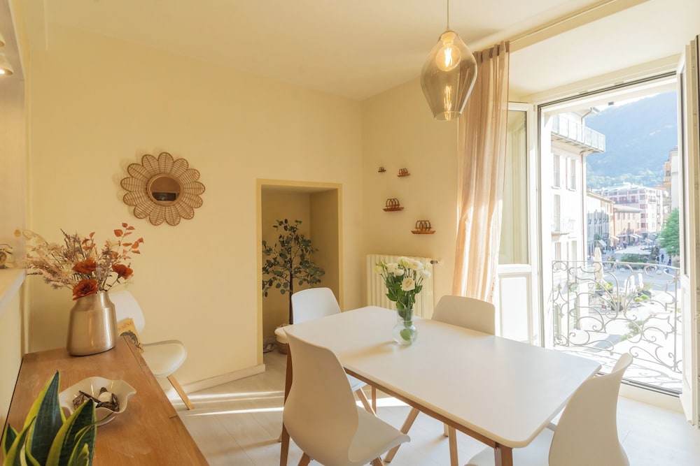 Linda Apartments by Rent all Como