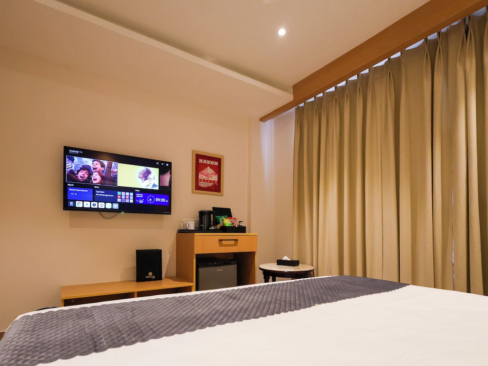 Click Hotel Bhuntar,Kullu-Bhuntar Airport