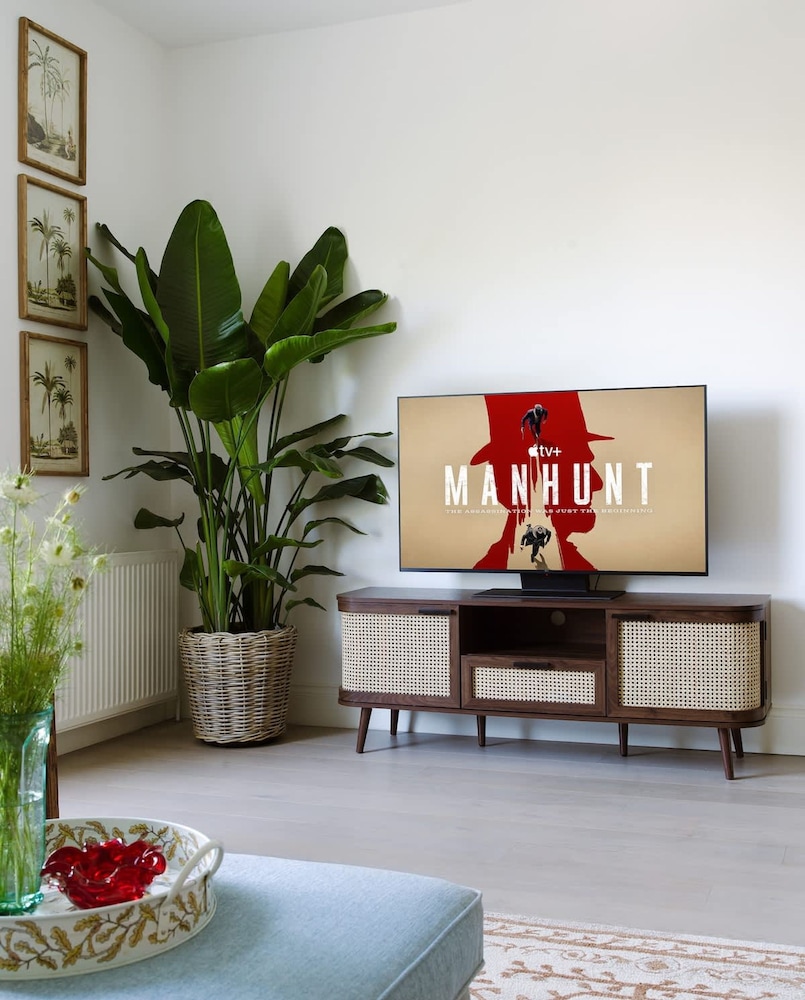 Luxurious 3-bedroom Notting Hill