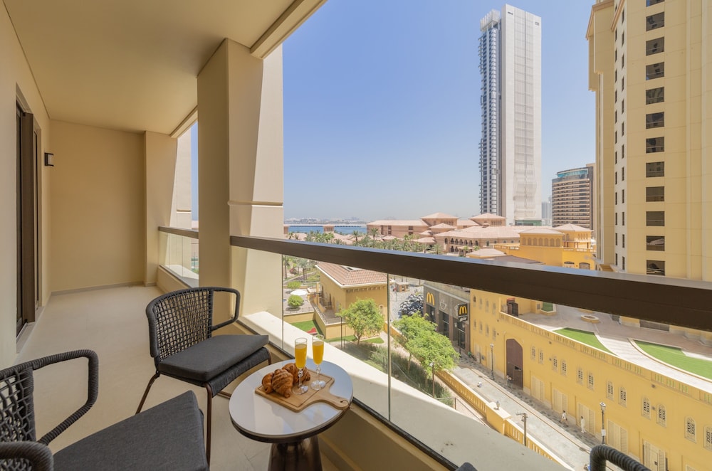 EDEN'S Homes & Villas - Seashell JBR