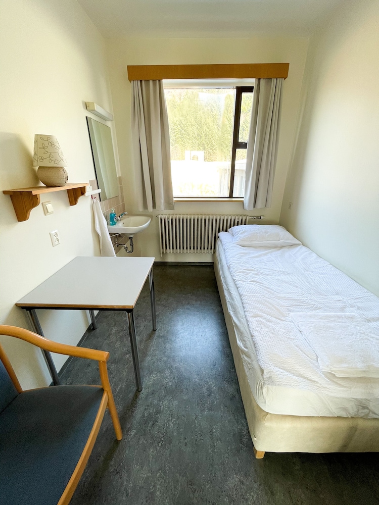 Kverna Guesthouse