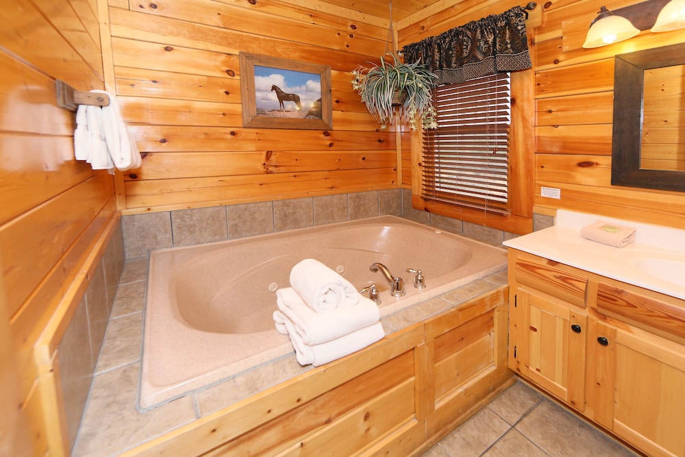 Rising Eagle Lodge by RedAwning