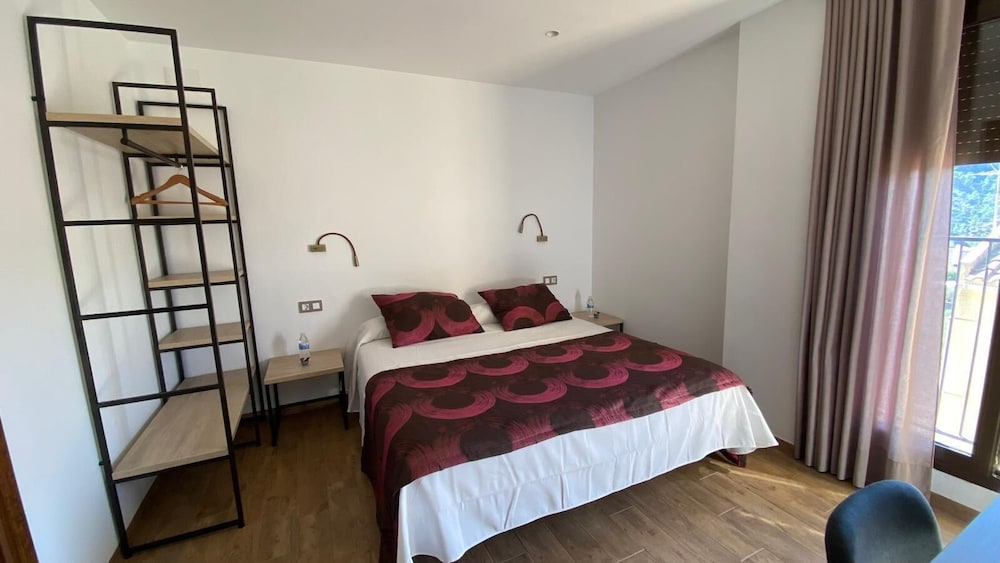 Hostal Mussols