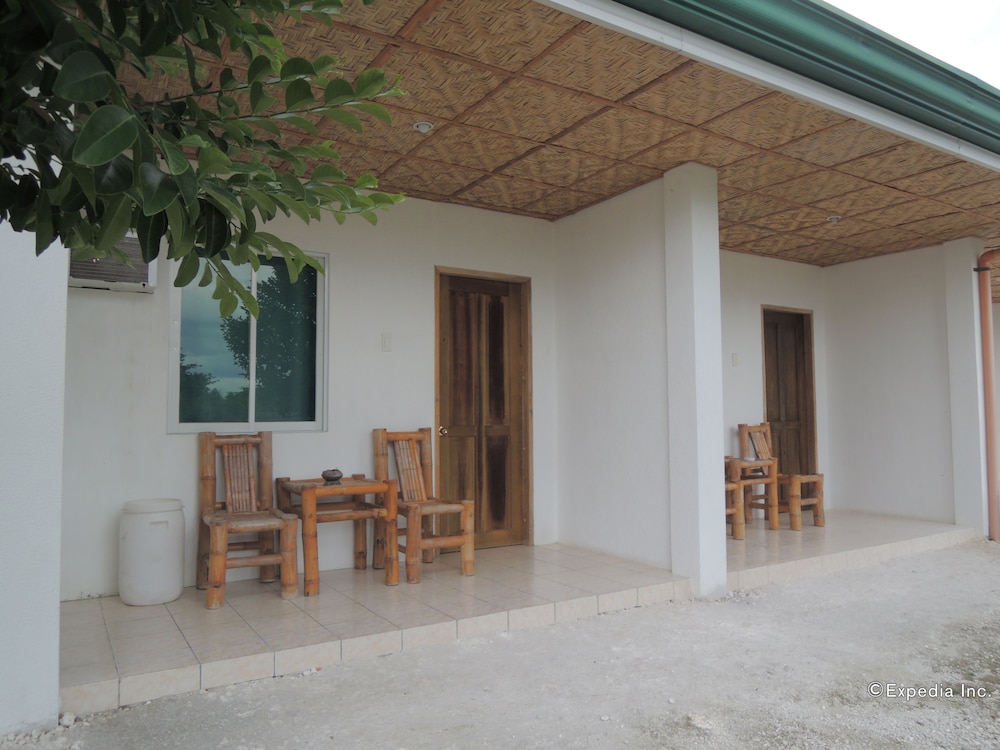 Moalboal Beach Resort
