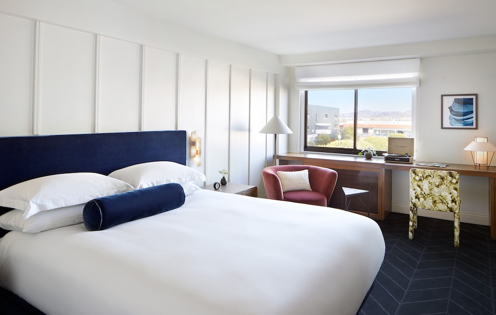 Kimpton Alton Fisherman's Wharf by IHG 15