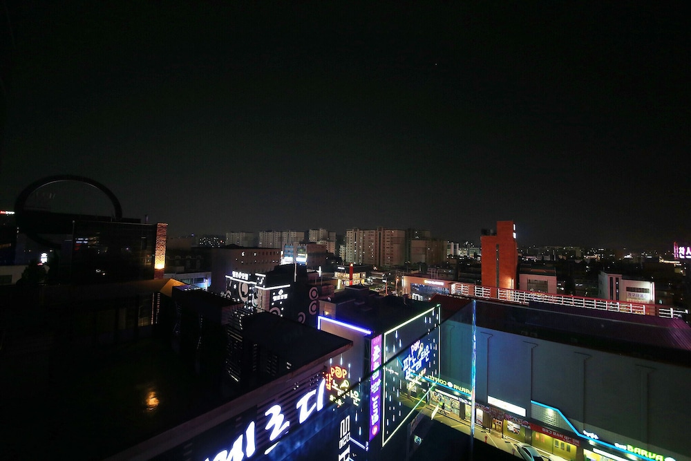 Suwon City Hall Station Bobos