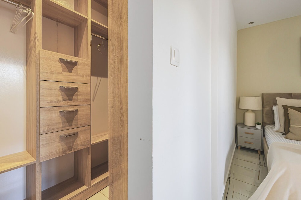 Appartement de 3 pieces a Birkhadem