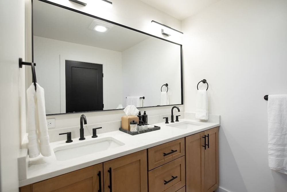 Afton Peak in Faber With 5 Bedrooms and 3 5 Bathrooms