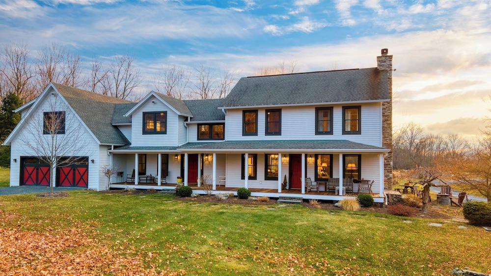 Catskill Park Farm by Avantstay Huge Yard, Fire Pit Near Windham Ski Resort