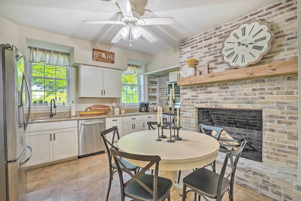 Upscale Country Home w/ Fire Pit in Taneytown! - Property Image 29