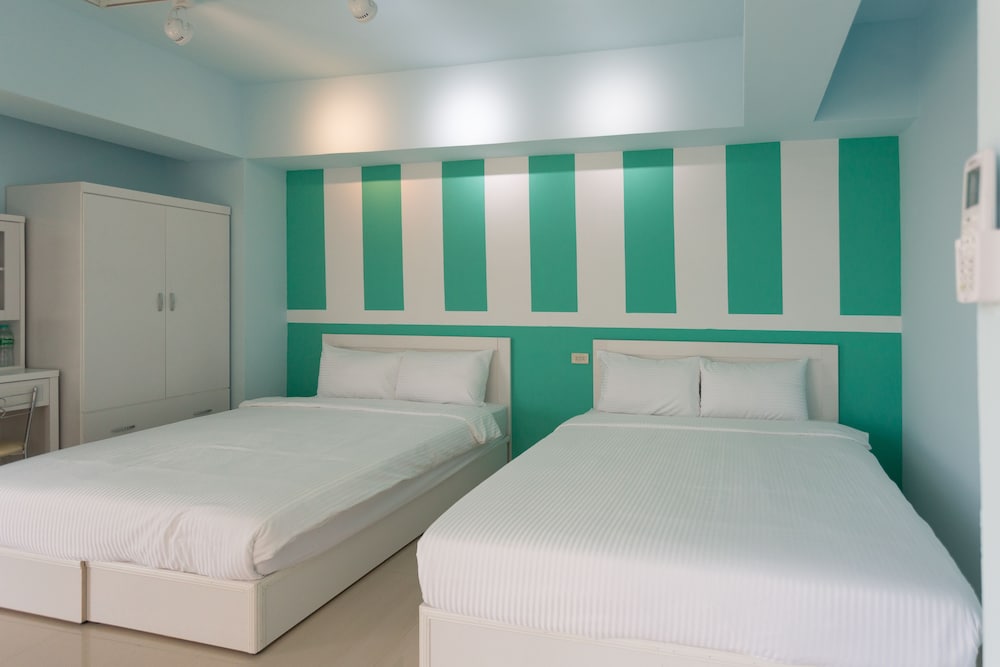 I Hi Hotel