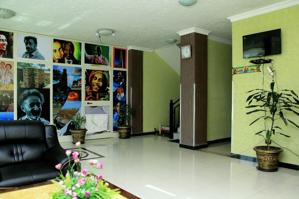 Bnow Hotel