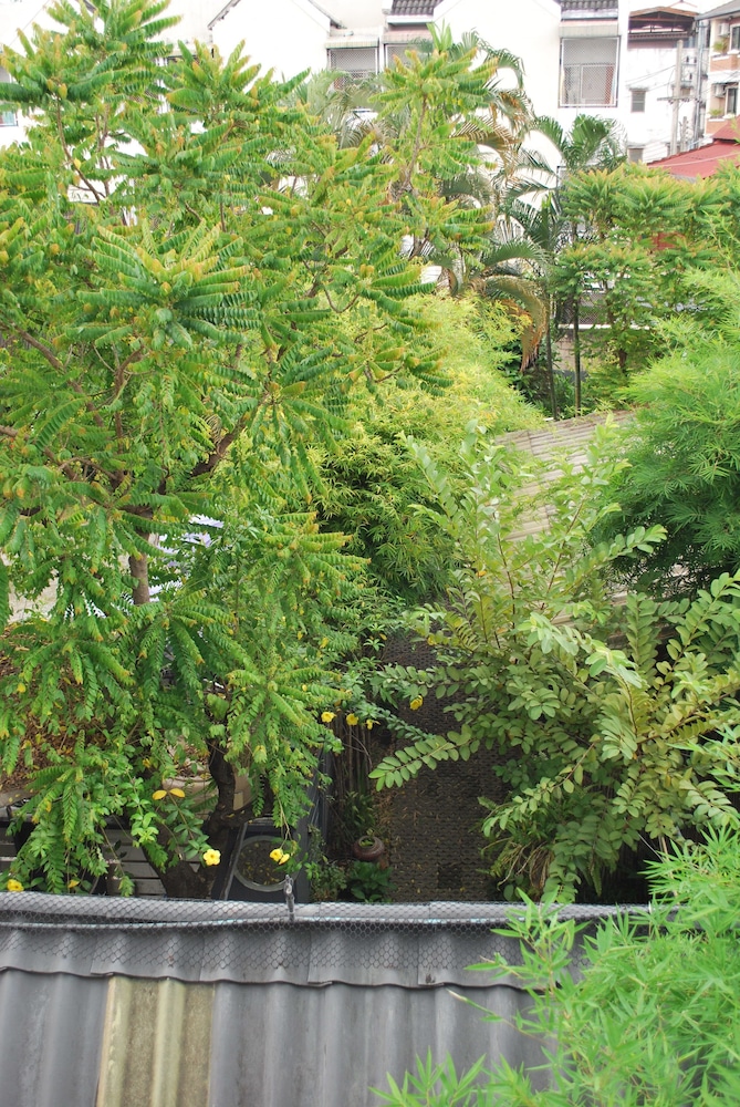 Baan JaJa Guesthouse