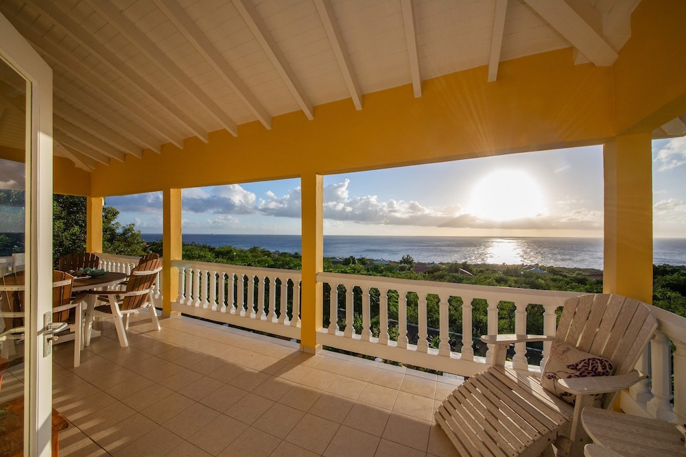 Tropical Twilight Haven Unwind in Style