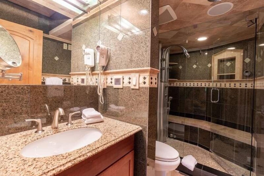Vail Ski Resort - Luxury Condos