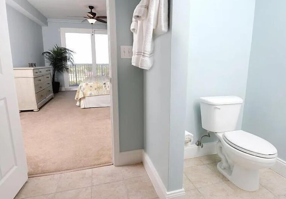 Laketown Wharf 331