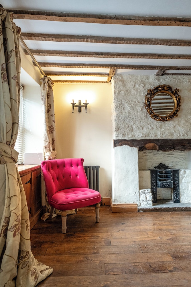 Eilmers Cottage Lovely 4BD in Malmesbury