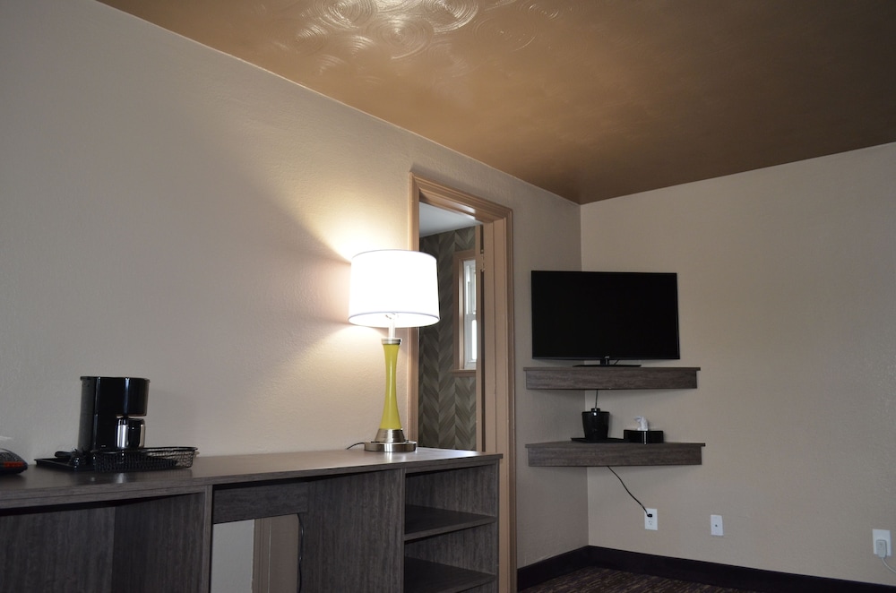 AArya Hotel By Niagara Fashion Outlets