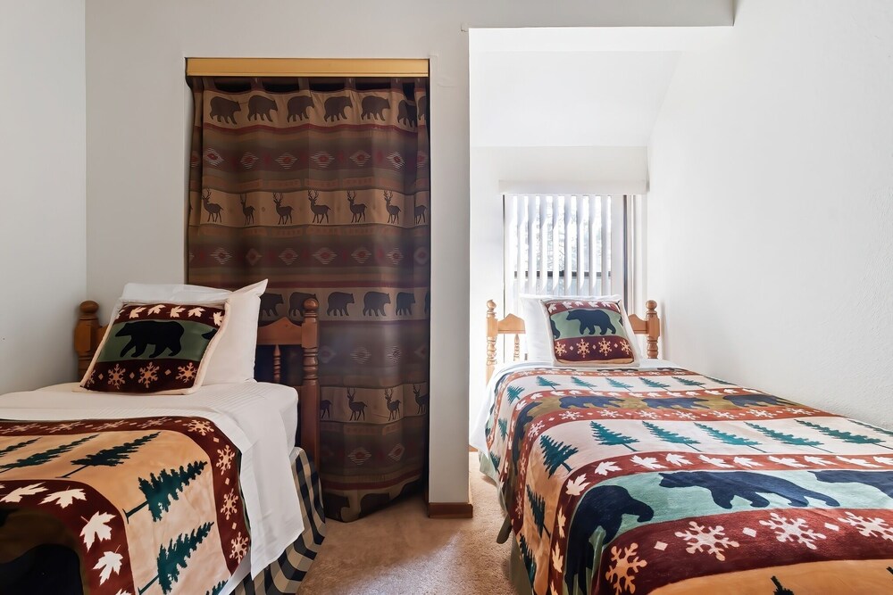 Bear Valley Vacation Condos by RedAwning