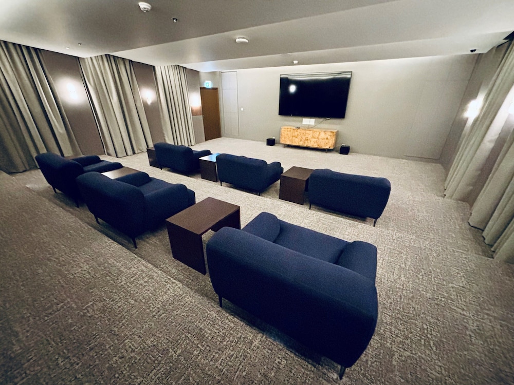 meeting & event spaces