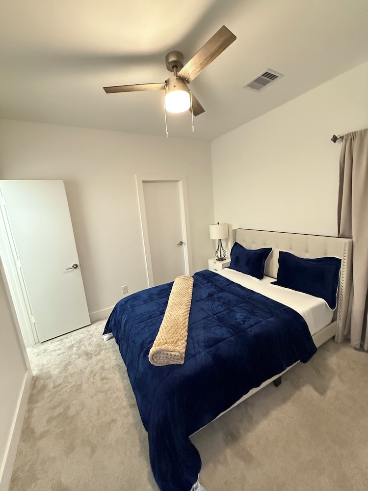 Luxury 3BR for Families Nurses and Group