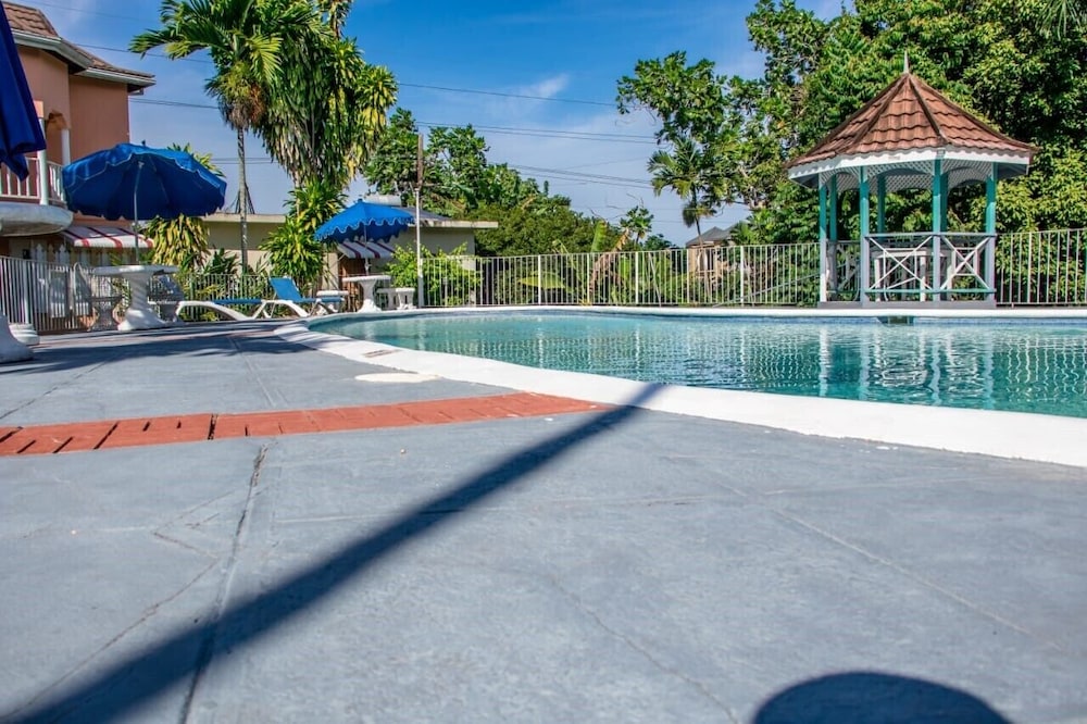 Silver Creek Resort