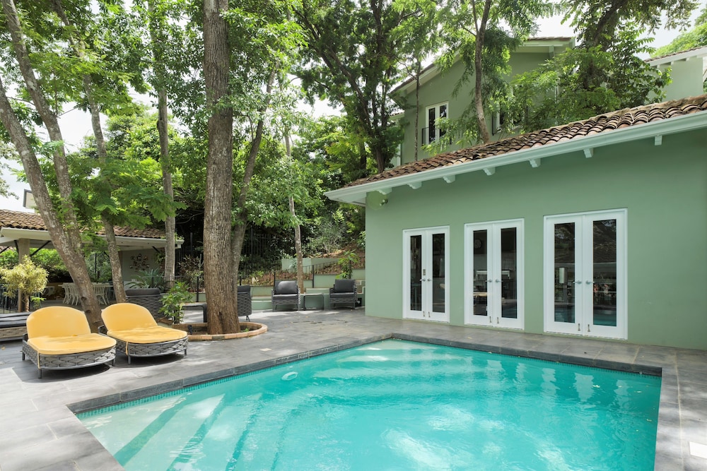 Casa Leona
