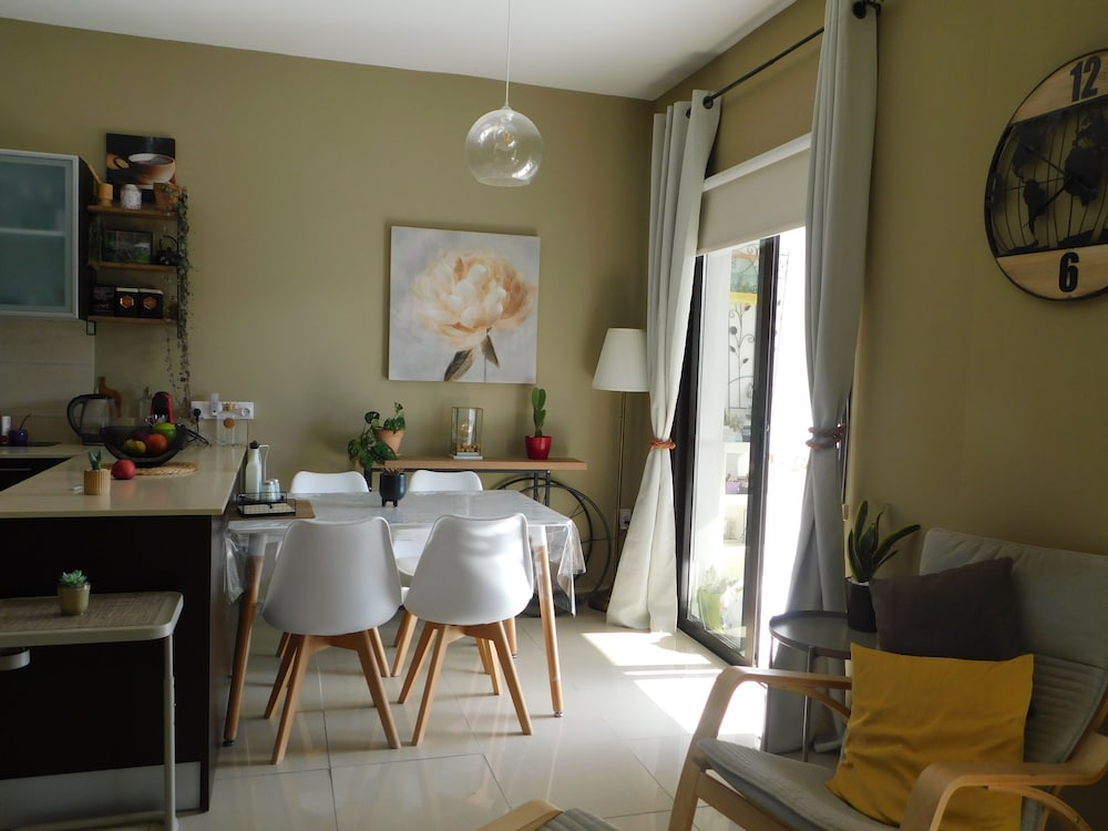 Paramount Gardens Resorts C202