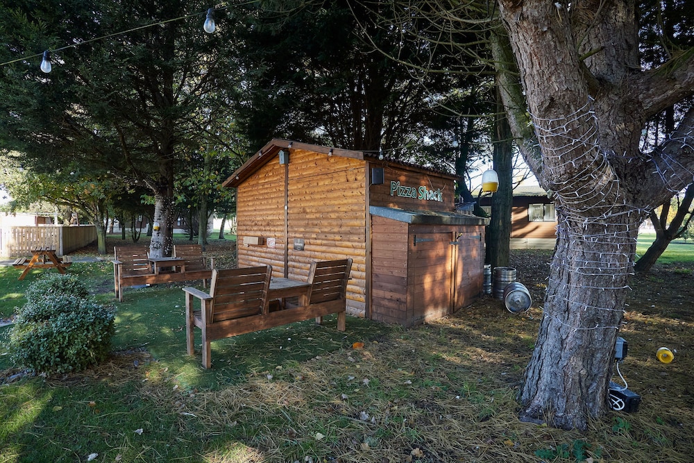 Host Stay Wag Tail Lodge — York photo 5