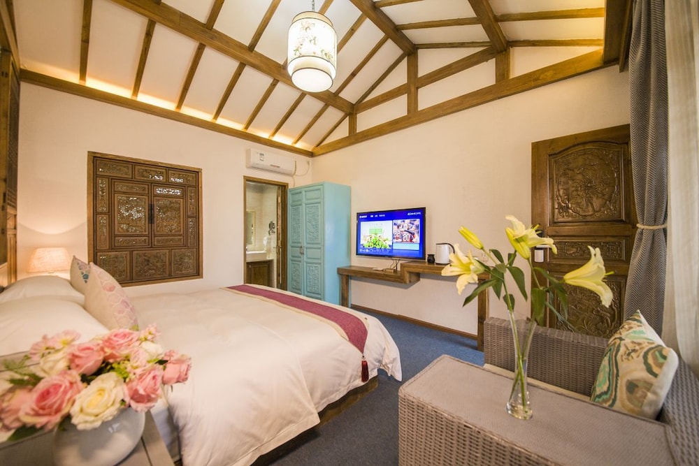 Hua Zhu Fansu Yunju Homestay