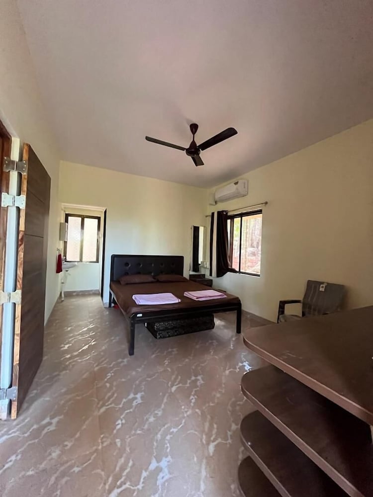 Green Breeze Resort