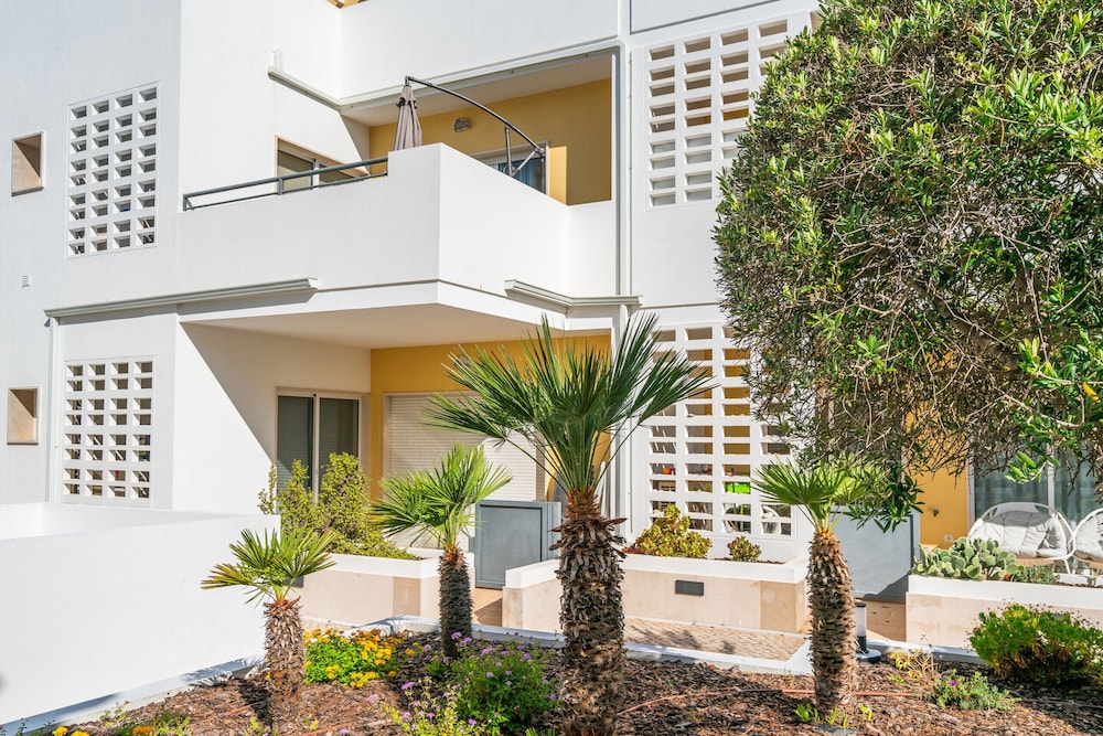 Tavira BAY 3 With Pool by Homing