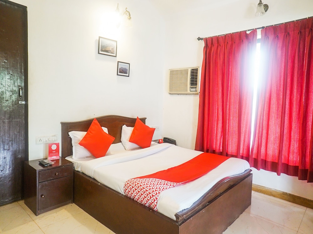 OYO 15010 Heaven Homes