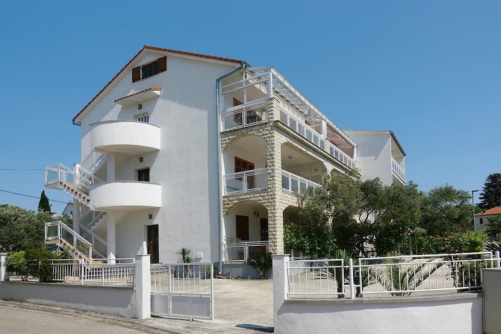 Biograd Beachside Family Apartment