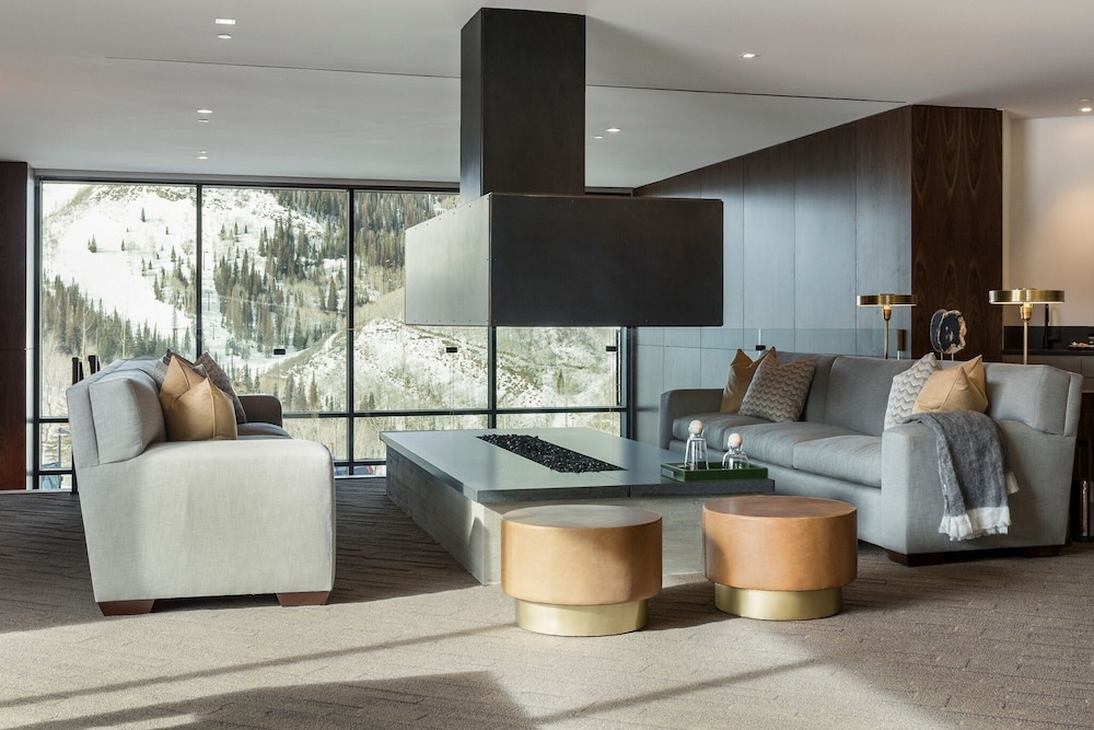 One Empire Pass Lodge at Deer Valley Resort - Three Bedroom Residence #404 3 Condo