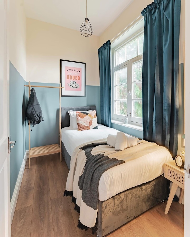 Wandsworth Town City Nest 4Beds