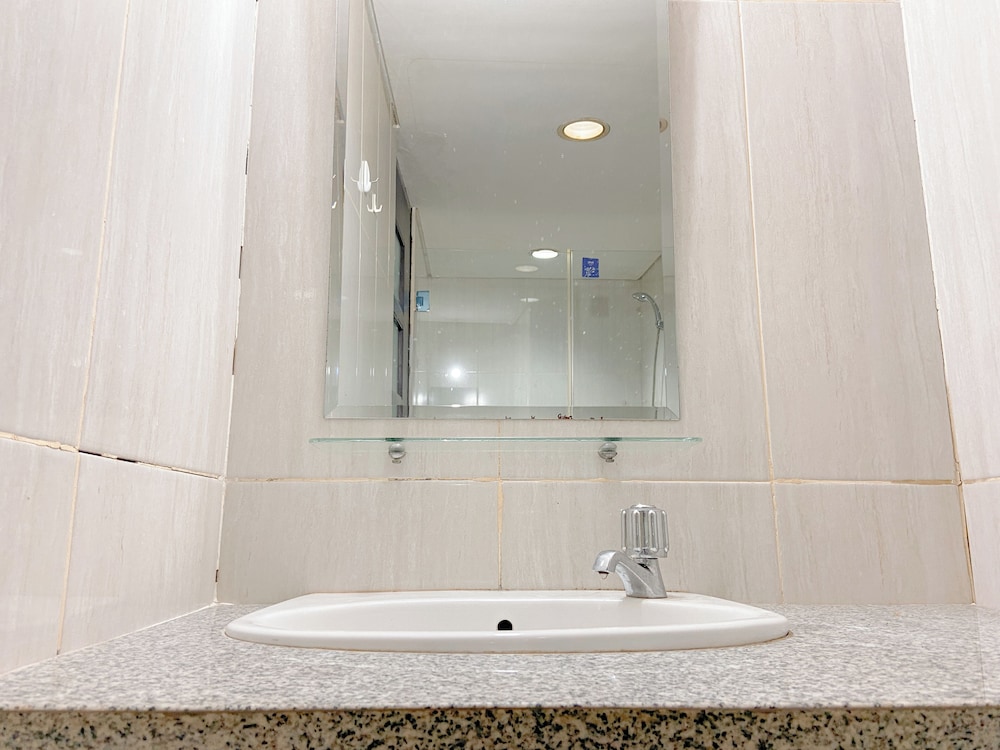 Spacious 2Br At Tamansari La Grande Apartment