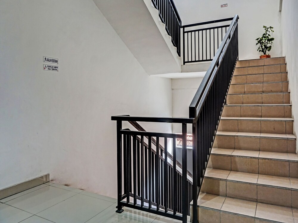 OYO 91812 Nh Kost Syariah - Property Image 21