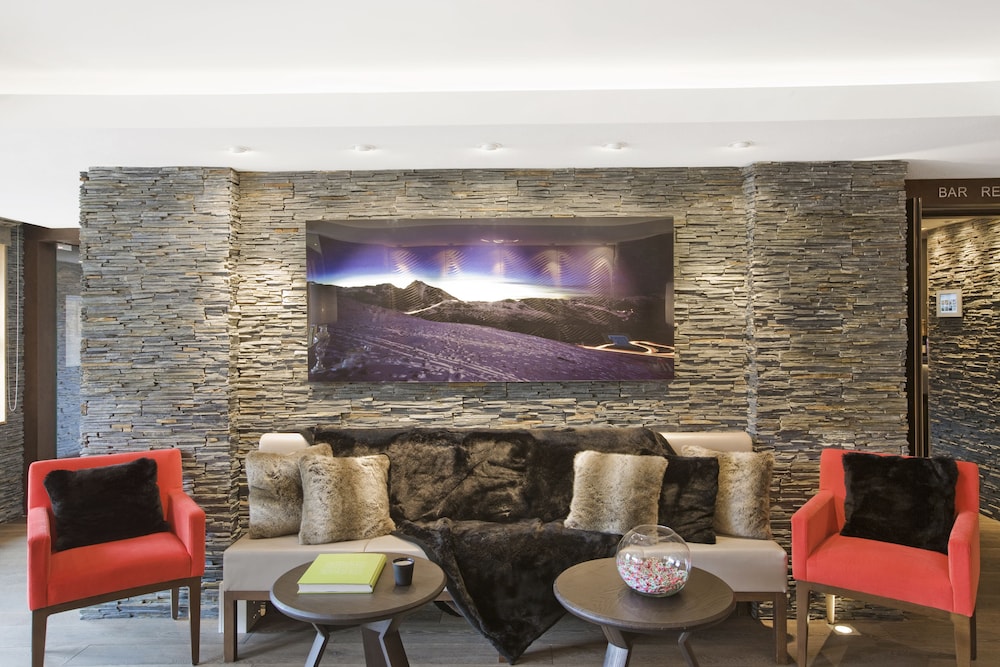 Les Allues Vacations - Hotel Le Savoy Meribel - Property Image 3