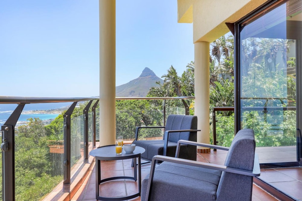 Villa Sol Camps Bay - Family Retreat With 360 Views
