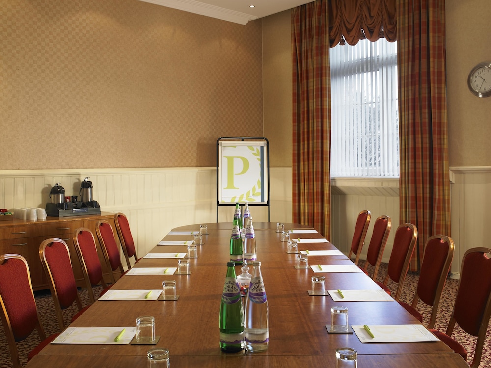 Stirling Vacations - The Stirling Highland Hotel - Property Image 12
