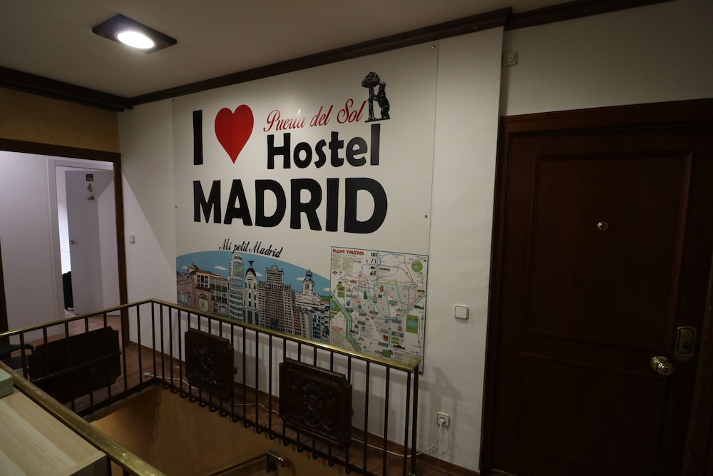 I Love Madrid Hostel - Image 1
