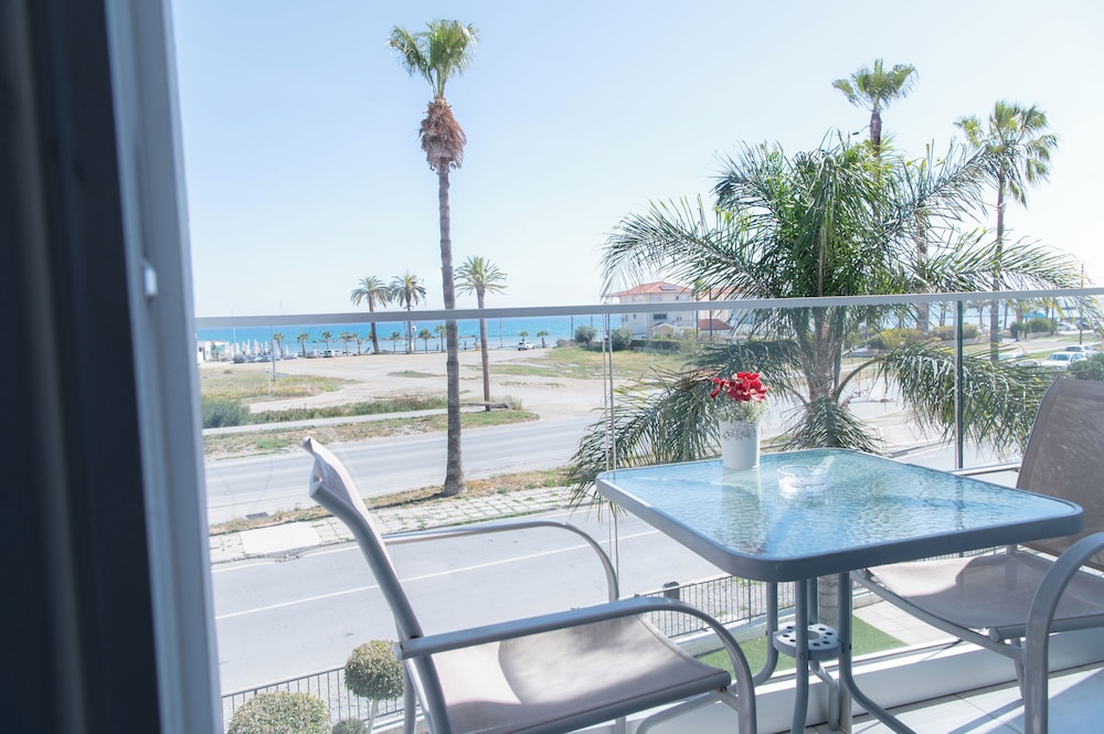 Themis Apartments