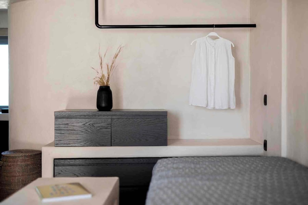 ArmonOia Suites