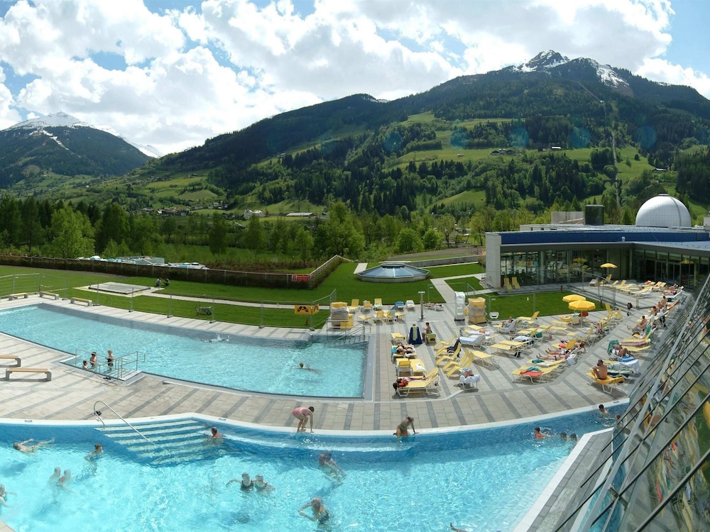 Chalet in Bad Hofgastein Near Ski Slopes